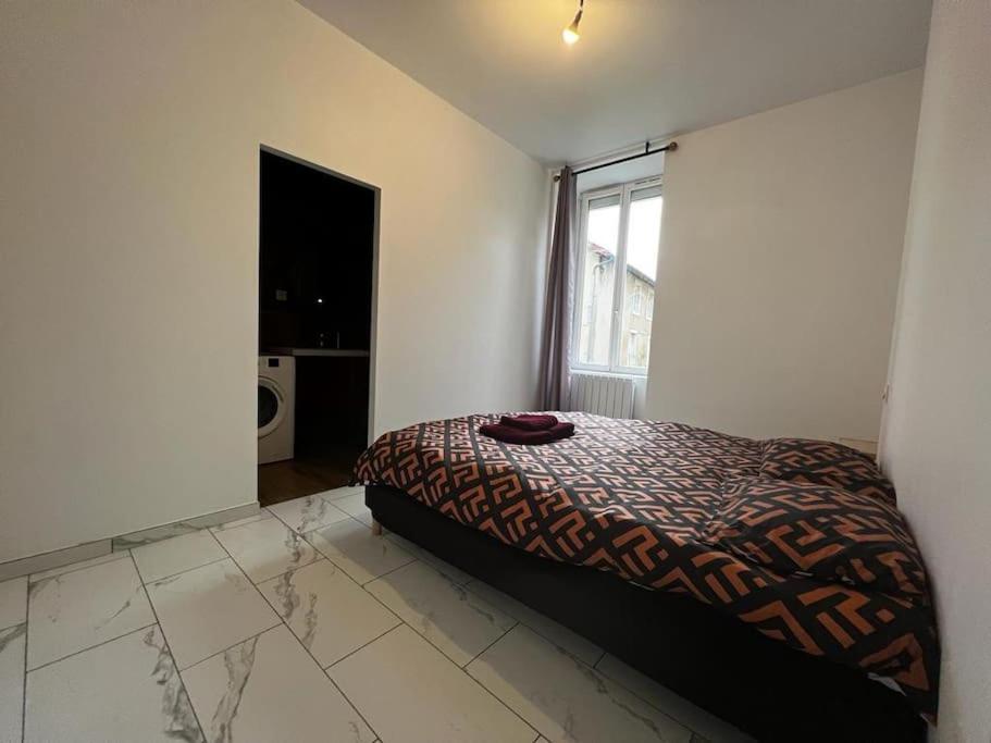 Bel Appartement En Centre Ville De Limoges Exterior foto